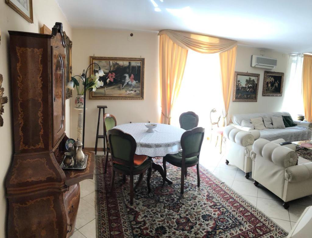 The Trip House - Between The Center And The Sea - Free Wifi And Jacuzzi Catania Exterior photo